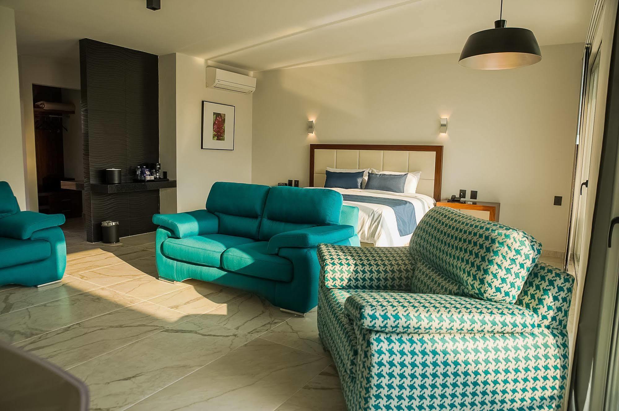 Hotel Aqua &